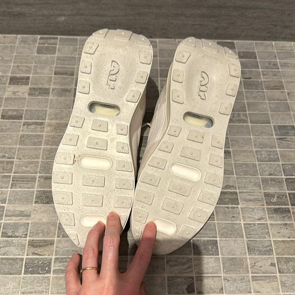 Nike Air Max Pre-Day Sneakers - Picture 8 of 13